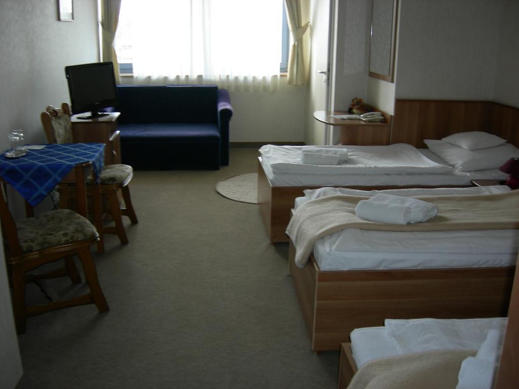 Hary Hotel Kecskemét Zimmer foto